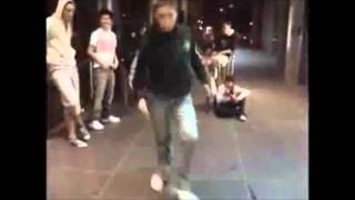Nedgeridoo  - Aphex Twin   Didgeridoo vs Melbourne Shuffle
