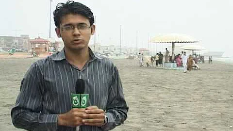 AAJ TV Reporter Ahmer Rehman's Report on Rain