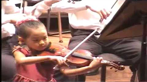 (1/2) Anna Lee 6 years old plays Paganini Violin C...
