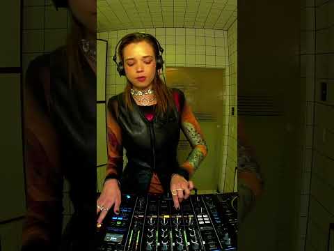 Hypnotic Detroit Techno at HOR Berlin 2026