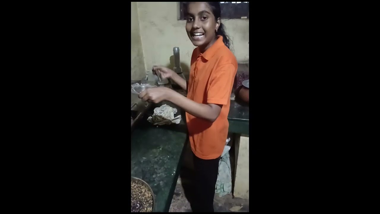 கருப்பு உளுந்து லட்டு by Dhanishba.