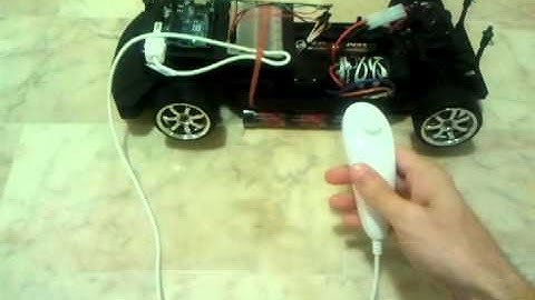 Wii nunchuck + RC car + Arduino