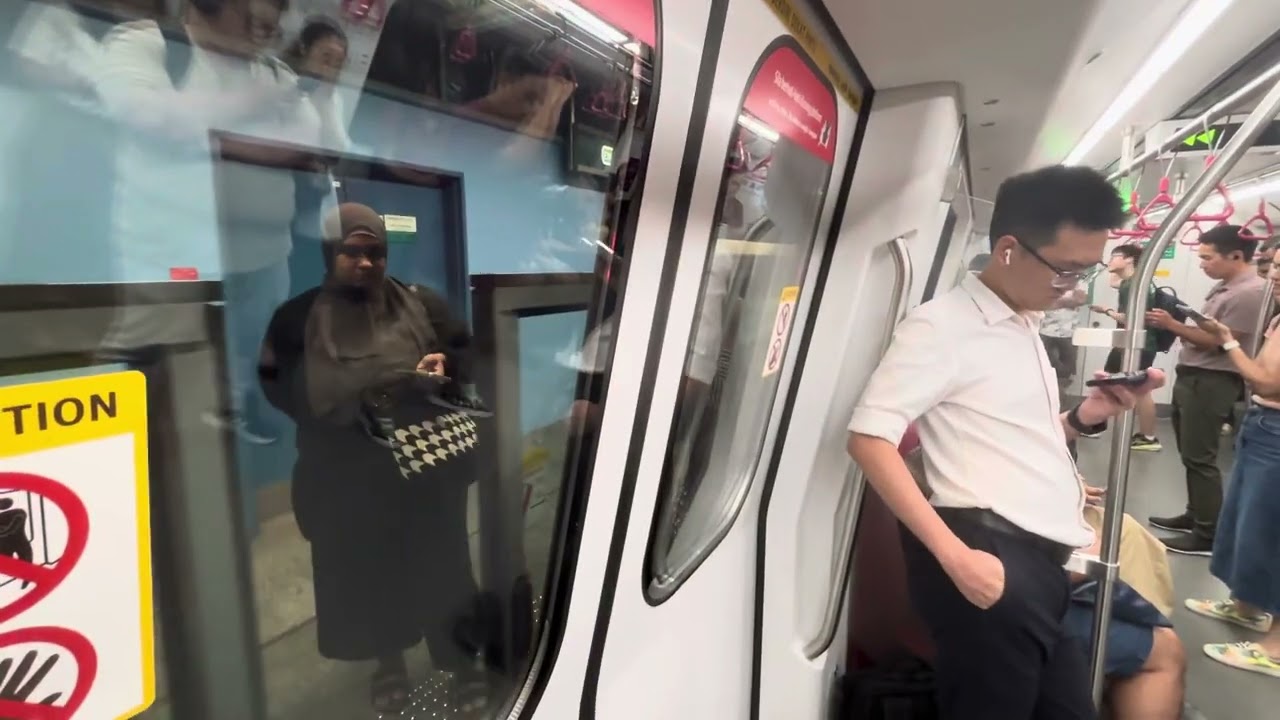 Singapore MRT train ride from Dover to Shenton Way