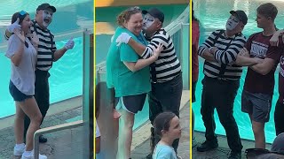 Tom The Famous Seaworld Mime - Tom The Mime ( P4 )