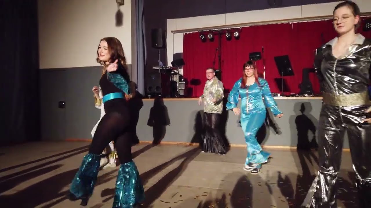 FF-Ball Ringelsdorf 2023 - Mitternachtseinlage "ABBA special" - Seitenblicke