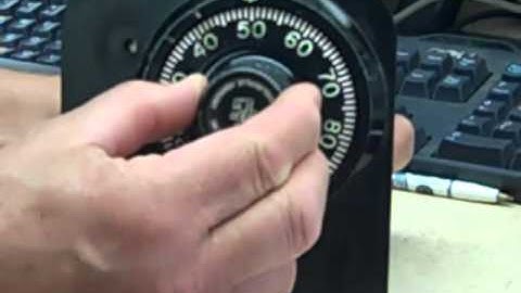 Combo Lock Dialing Demonstration | AA Lock and Key, Inc. Connecticut