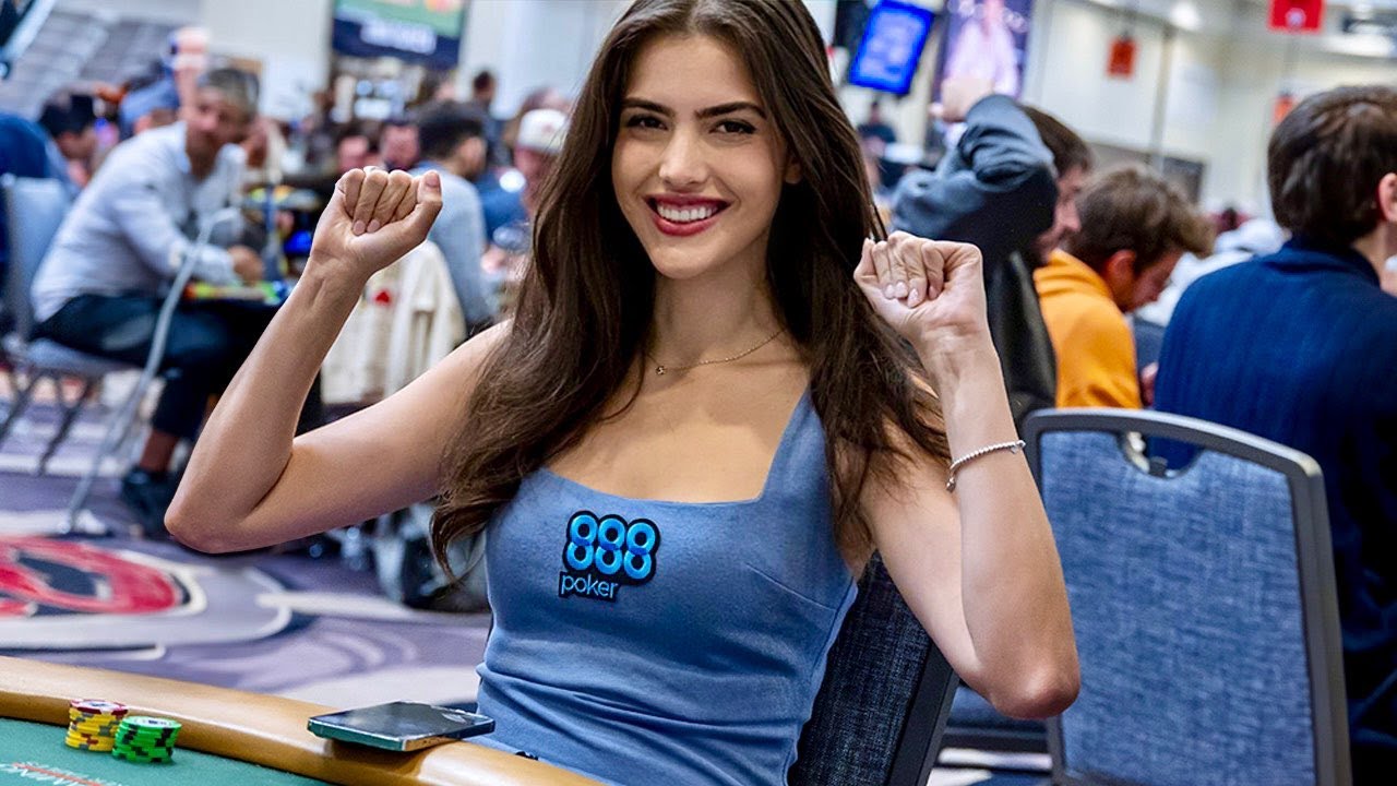 Alexandra Botez Binks First Poker Tournament Title at the PCA – World Poker  Tour