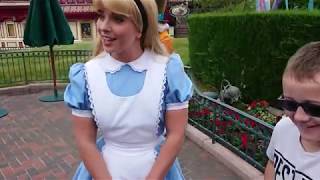 Meeting Alice & Mad Hatter At Disneyland Paris