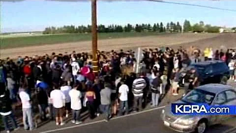 Mourners Remember Tracy Crash Victims