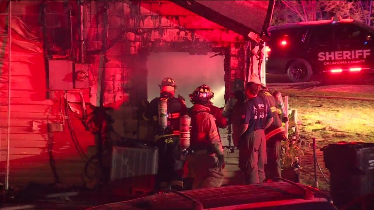 Family escapes house fire in Luther - YouTube