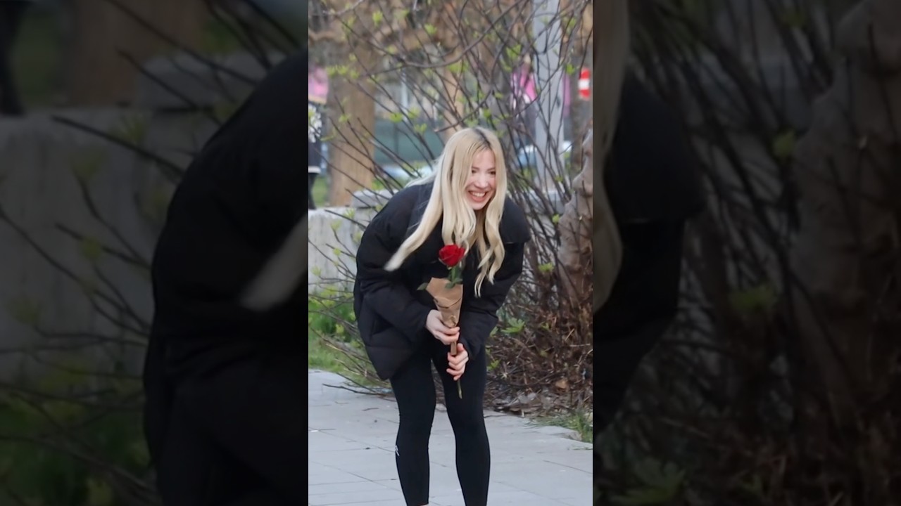 Sarışın Güzel Kızı Engelli Olarak Tavlamak - EFSANE TAKTİK 🤣