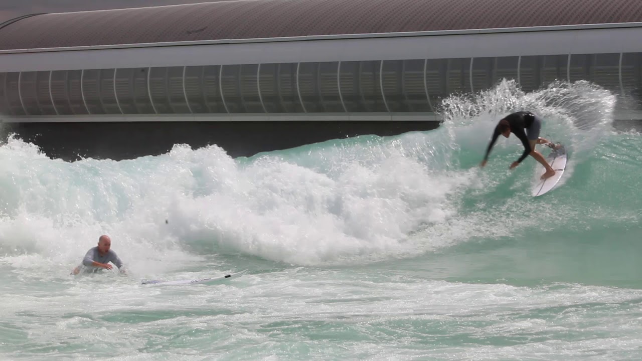 Sesión en URBN Surf Melbourne  Surf Adaptado