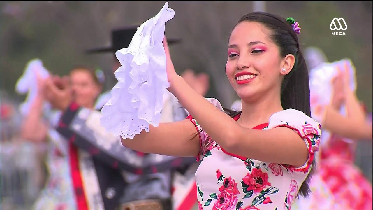 El esquinazo de cueca que dio inicio a la Parada Militar 2019