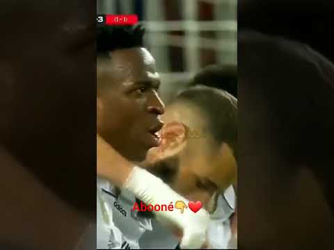بنزيما الأسد الملكي 😱😱#بنزيما #chorts
