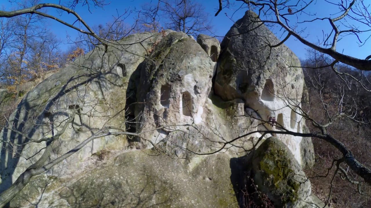 A rejtélyes kaptárkövek