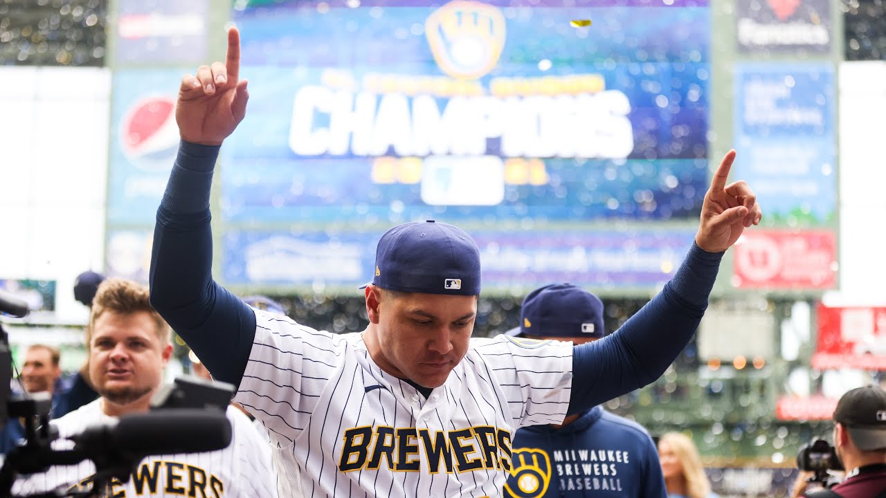 Brewers clinch 2023 NL Central title