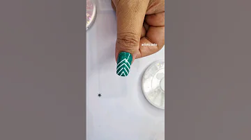 💚 Green nail art design 🦚🦚#nails #nailart #short #shorts #shortvideo