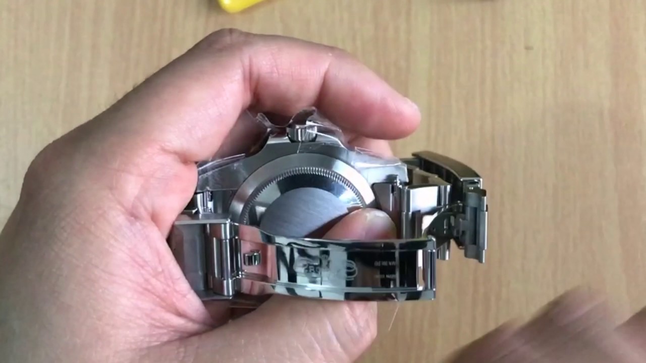 Removing Rolex Bracelet Submariner 