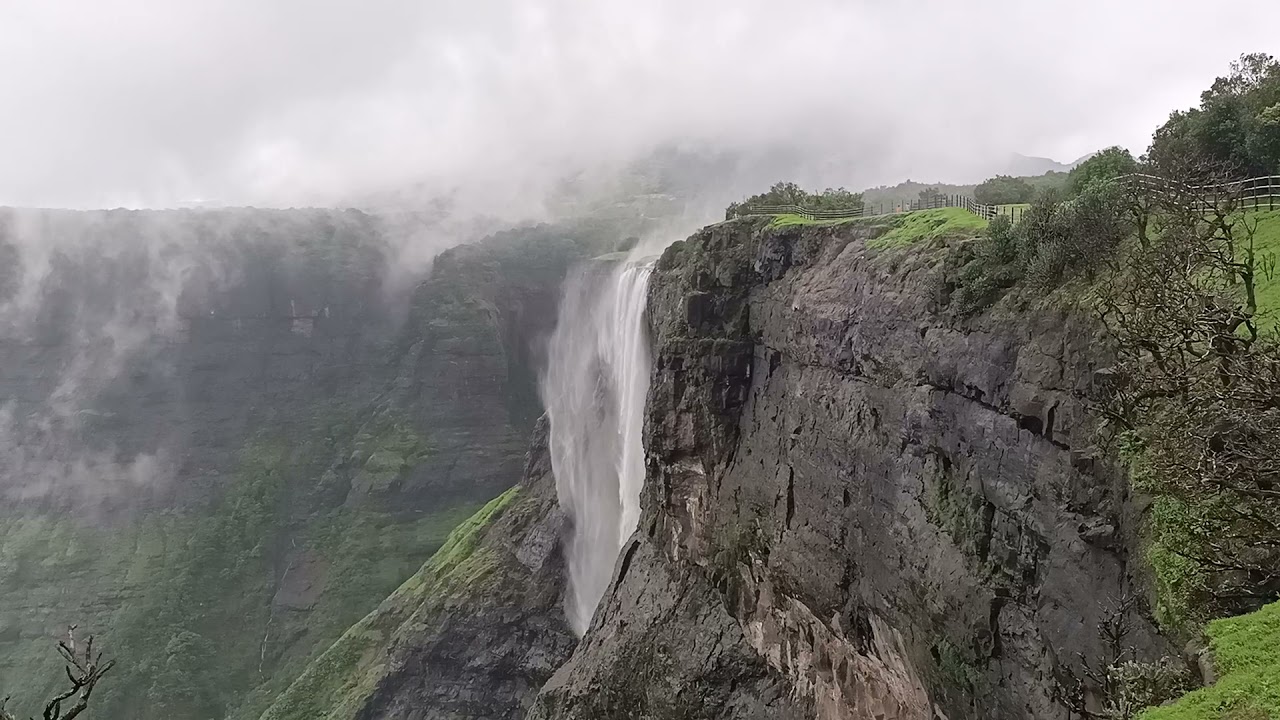 reverse waterfall  bhandardara.