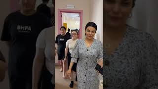 Bahar Lətifqızı Internatda Böyüyən Səbinənin Toyu Münasibətilə Ona Xüsusi Xonça Hazırlatdırıb.