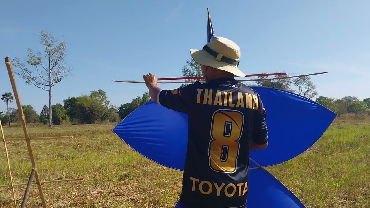 ปล่อยจุฬา170ซม.โต้ลมตอนสายๆคับ