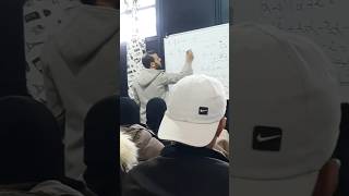الاستاذ بوكليخة ( الحكومة )