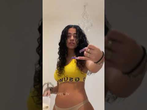 Malu Trevejo | Instagram Live Stream | 12 December 2021