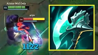 Alistar killing 2000 HP Xayah in 1 second.