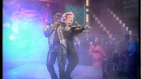 TOPPOP: Kim Wilde & Junior - Another Step (Closer to You)