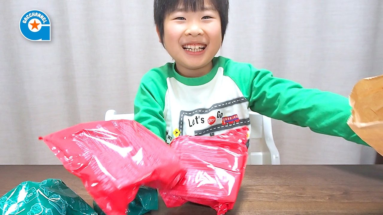 ハッピーセットトミカ2017とリラックマ【がっちゃん】 - YouTube