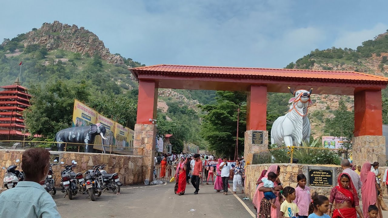  धौलागढ़ महादेव मंदिर सलूंबर || Dholagadh Mahadev Temple #Dholagadh #धौलागढ़ #viral video 