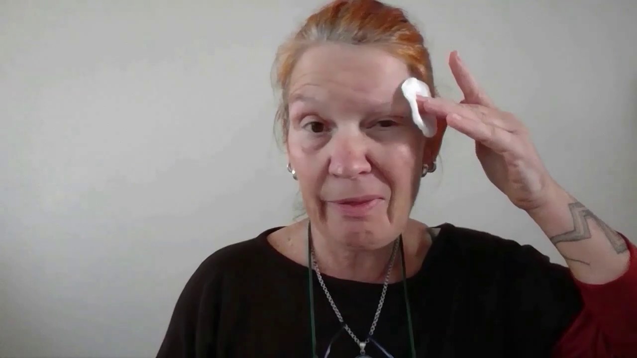 How To Remove A Crusty Age Spot By Nat Ferfoglia 1962 Youtube