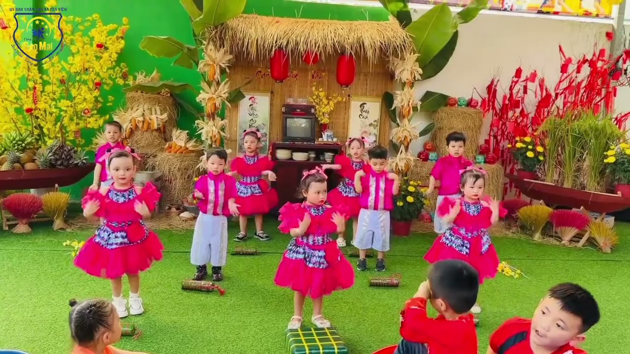 Múa: “Bé Đón Tết Sang”