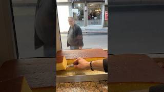 Herkesin Merak Ettiği O Revani Tatlısı İstanbul’da Parlar Pastanesi. I