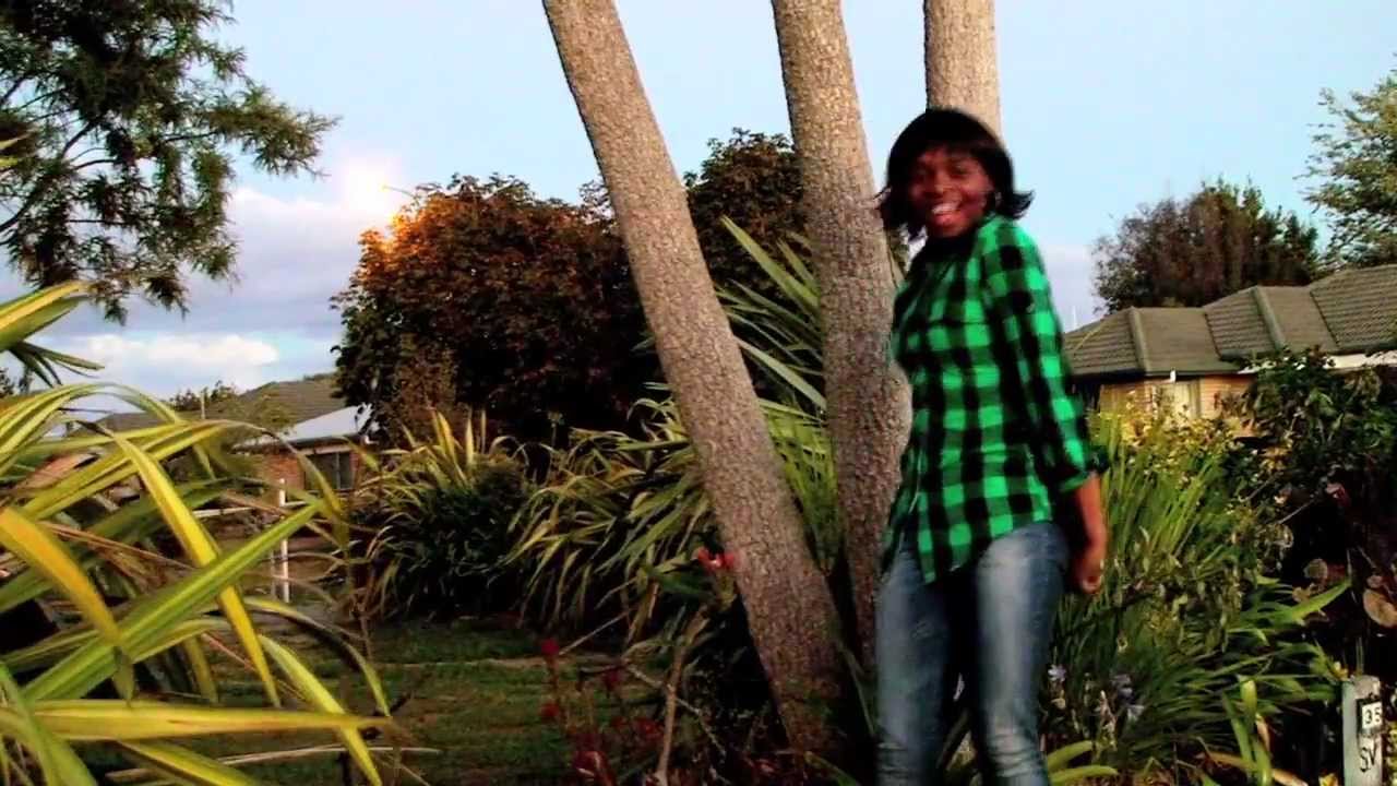 Mercy Matsheza- Mufudzi Wangu ft Gerald Stots official video