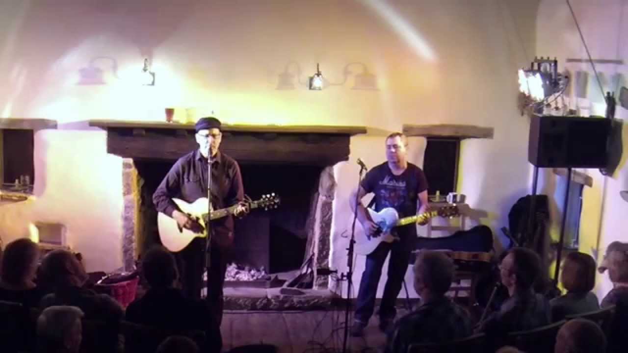 Henry Priestman, "Grey's the New Blonde", live in the Cruck Barn, Appletreewick, Feb 2014
