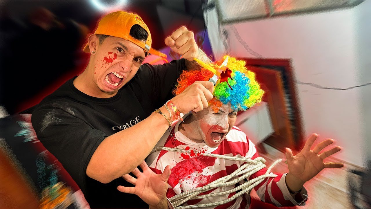 LE ARRANCO EL TRAJE DE LOS MC DONALDS A mi HERMANO BRUNO!! *es su final*😭🪦