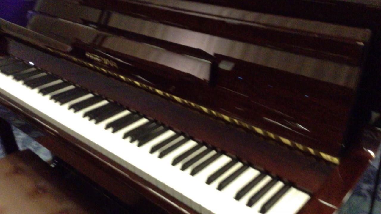 Perzina UP129 Upright Piano