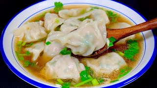 When making dumplings, it is important to adjust the soup and meat filling. The soup is delicious