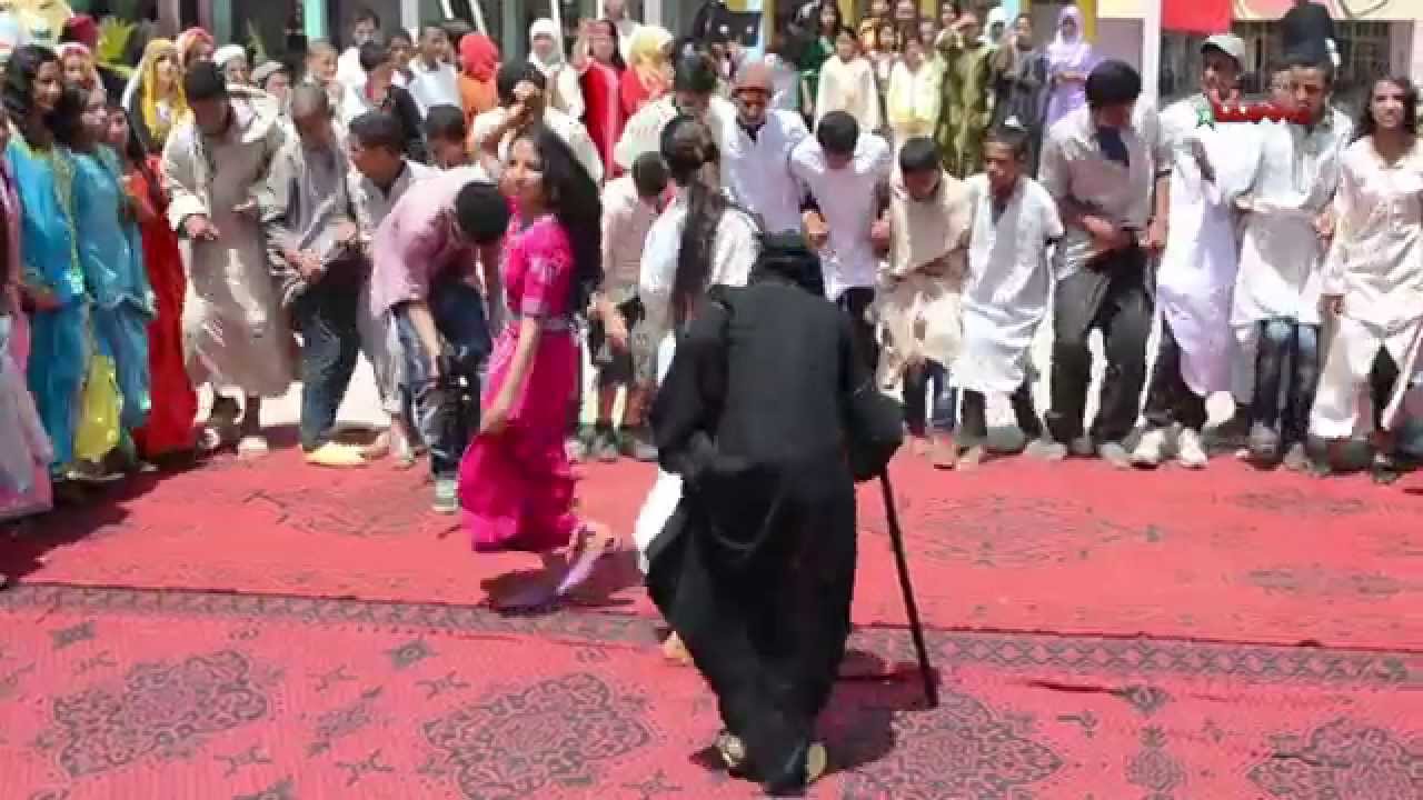 إعدادية سيد الطيبي تحيي مهرجانها الربيعي على إيقاع (تامغرابيت )