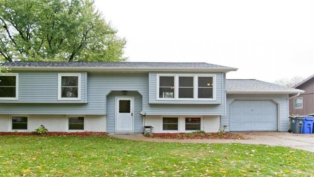 4524 Twin Pine Dr NE, Cedar Rapids, IA Presented by The Graf Home