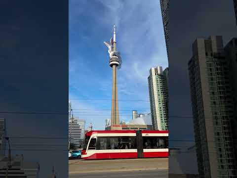 Happy Easter Toronto Is Getting Ready For Easter Cntower