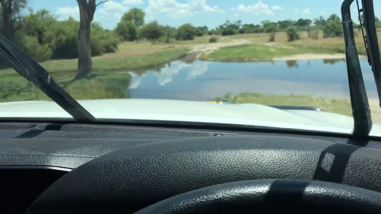 Khwai River Crossing - Moremi Game Reserve - Botswana 2018