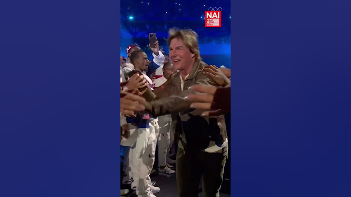 Tom Cruise dives into Paris Olympics closing ceremony in jaw-dropping stunt. #shorts #tomcruise