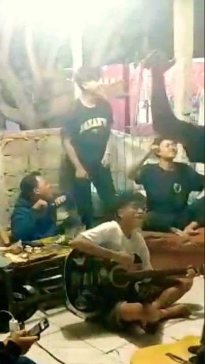 REPVBLIK - SELIMUT TETANGGA