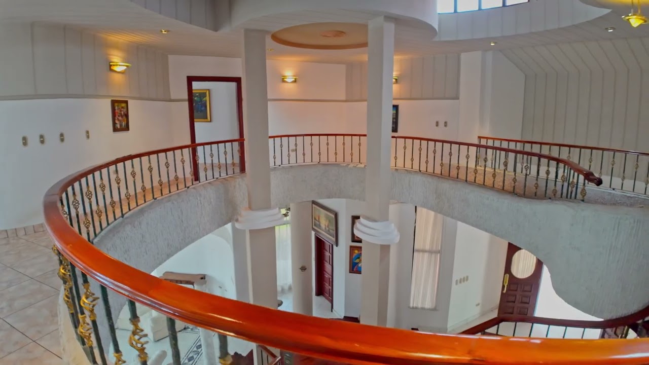 CASA EN VENTA LOMAS DEL GUIJARRO SUR