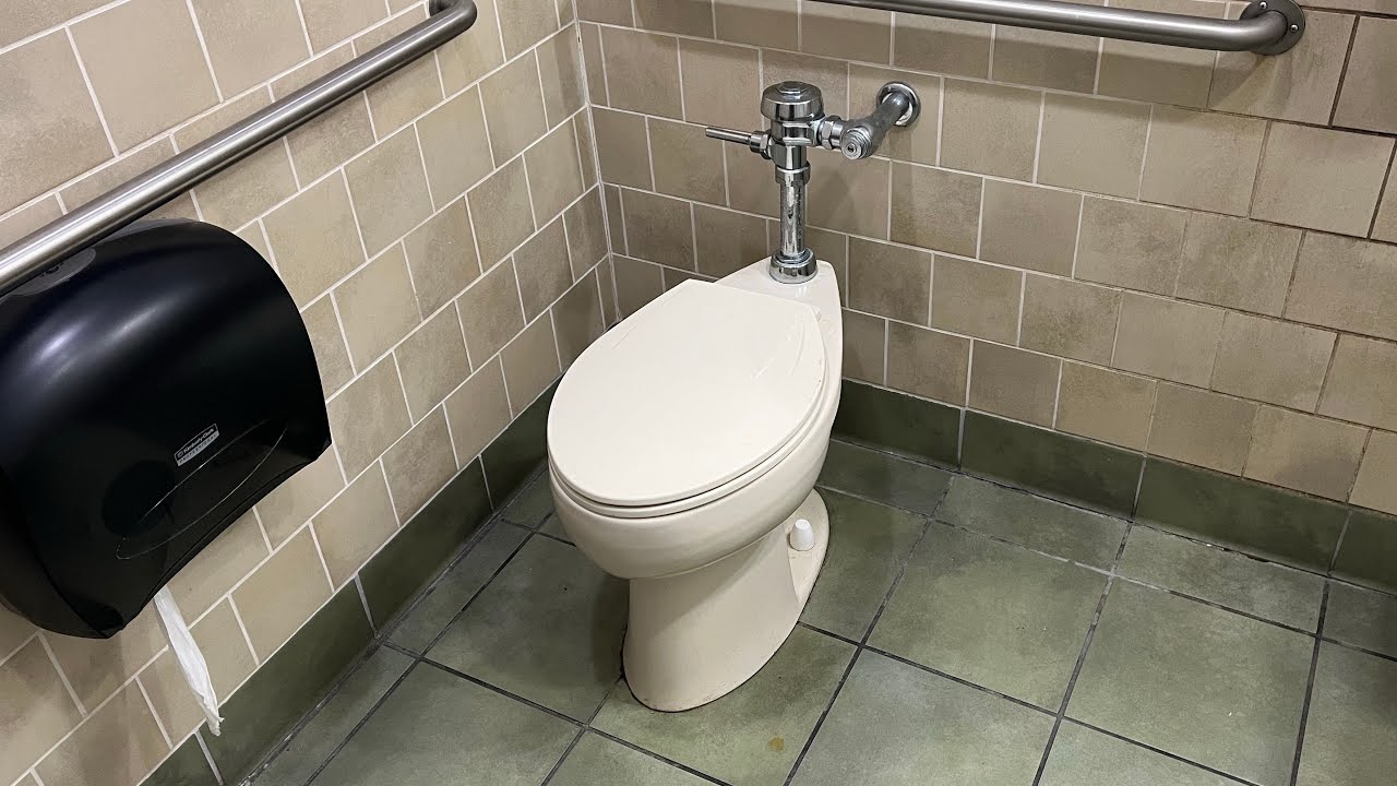 663. Bone Colored Kohler Highcrest YouTube