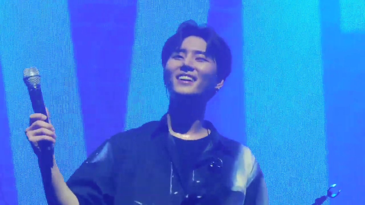 [100120] DAY6 'GRAVITY' Tour in Paris - DEEP IN LOVE