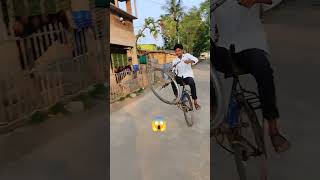1K views done 👍 cycle stand video wheele stunt king of all #funnyscenes #funnyscenes