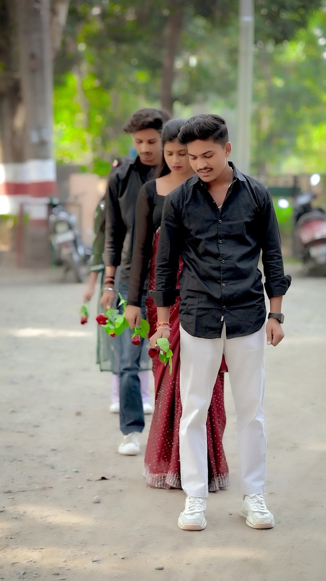 Har kisi ko nahi milta Yaha pyaar zindgi mein